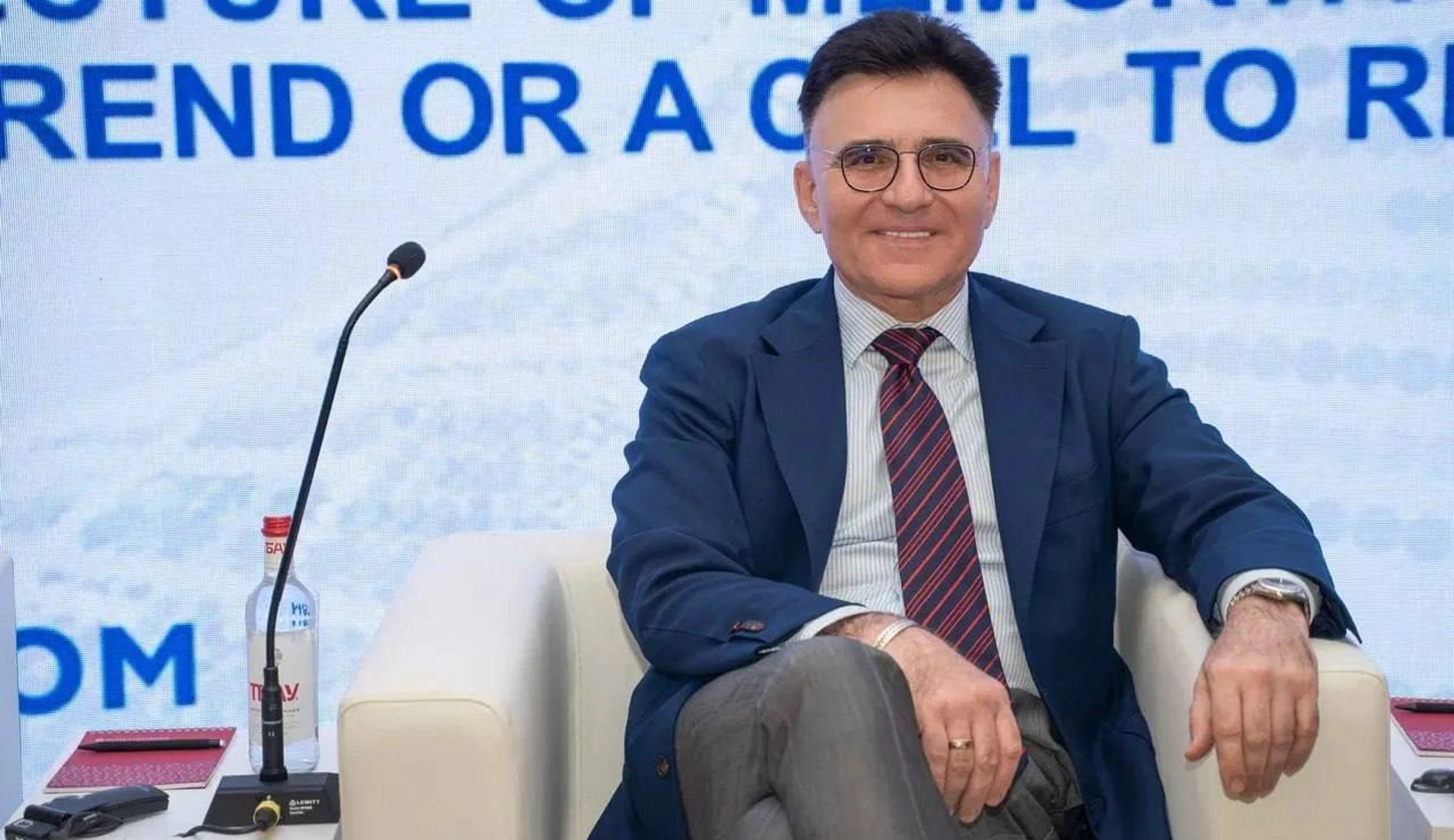 Сохранение культурной идентичности России и продвижение национального культурного кода — одна из важнейших дискуссий ПМЭФ главное фото